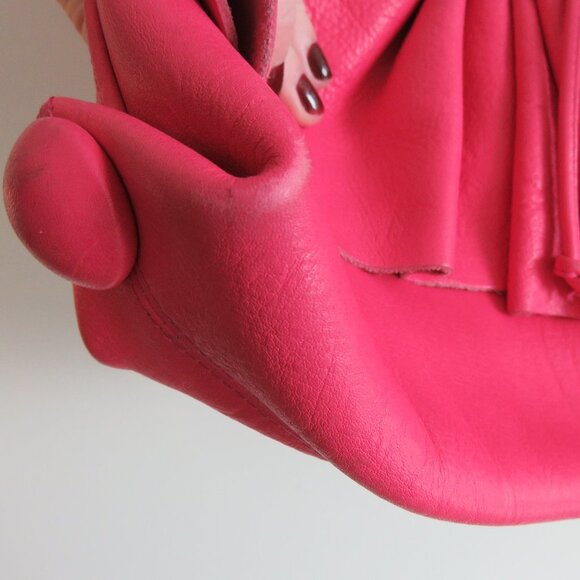 VINTAGE 80s CARLOS FALCHI Bubblegum Pink Leather Butterfly  Slouch Crossbody Bag - Picture 5 of 16